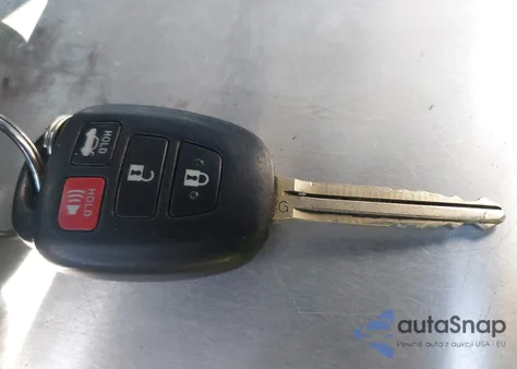 2013 Toyota Camry Xle z USA, uszkodzony, nr VIN 4T4BF1FKXDR326779